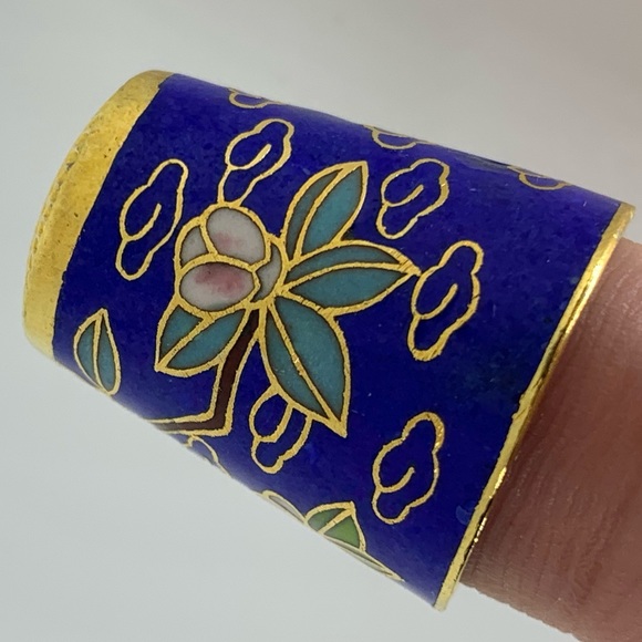 Vintage Cloisonné Thimble - Picture 3 of 7